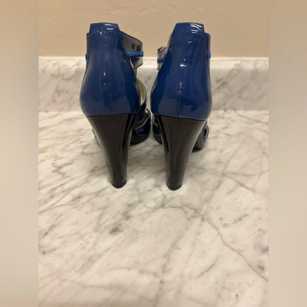 Michael Kors Blue Patent Leather Zip Front Platform Sandals